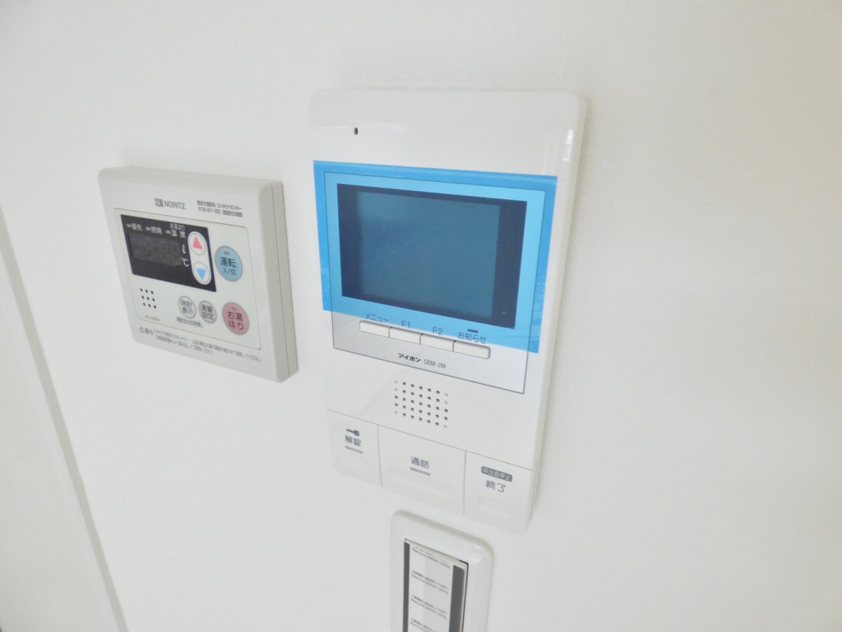 オートロック連動ＴＶモニターホン ＧＲＯＵＶ　ＭＡＩＳＩＯＮ須磨東町