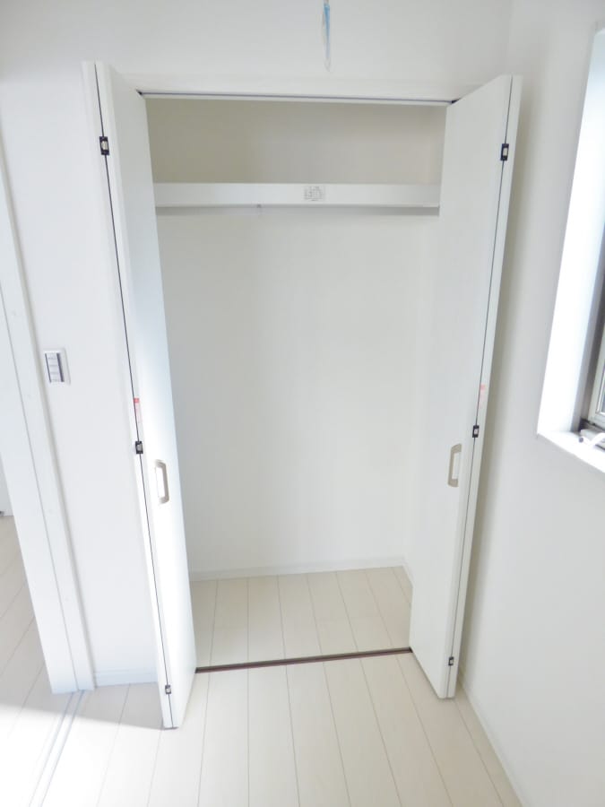 クローゼット ＧＲＯＵＶ　ＭＡＩＳＩＯＮ須磨東町