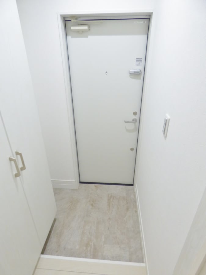 玄関ダブルロック ＧＲＯＵＶ　ＭＡＩＳＩＯＮ須磨東町