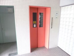 エレベーター完備