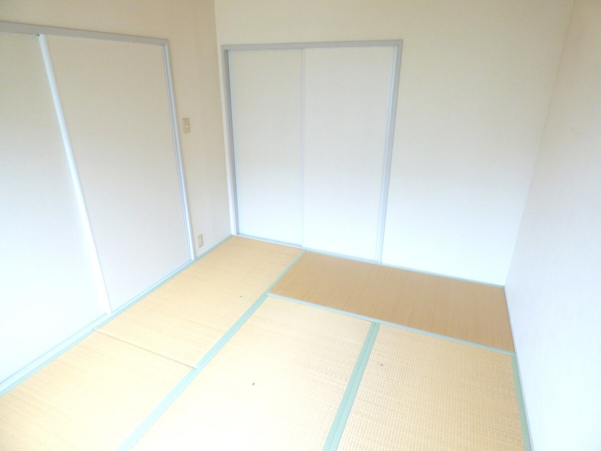 落ち着きのある和室 コニー行幸