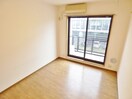南東向きで明るい洋室 エステートピア板宿