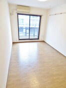 南東向きで明るい洋室 エステートピア板宿