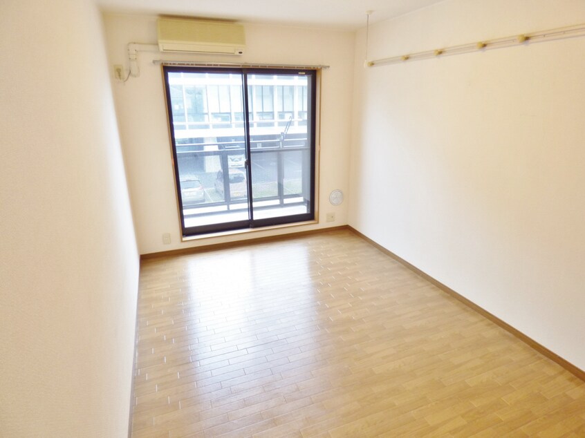 キレイな洋室 エステートピア板宿