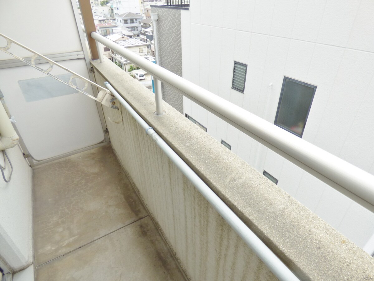 広々としたバルコニー リバティー壱番館