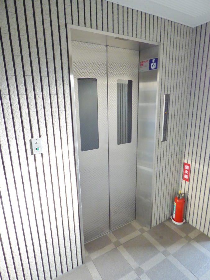 エレベーター完備 イーナ板宿