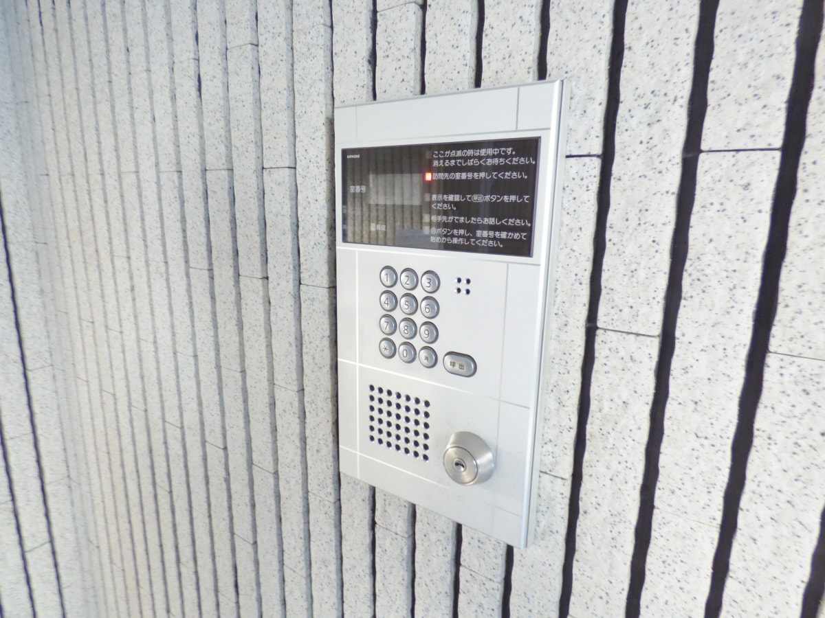 安心のオートロック完備 イーナ板宿