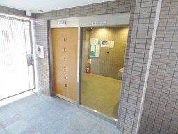 安心のオートロック完備