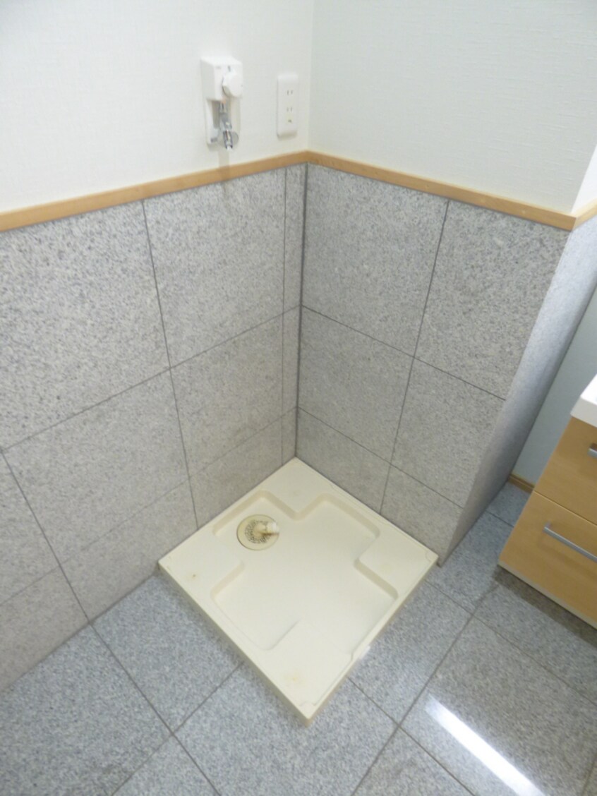 室内洗濯機置場 三國ビル