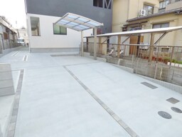 キレイなエントランス