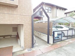 入口