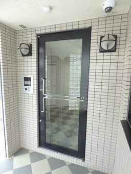 安心のオートロック完備