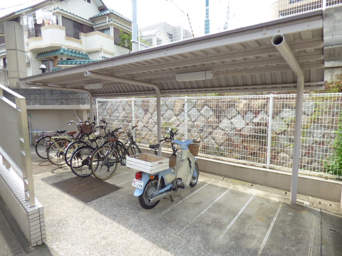 駐輪場 トーカンマンション須磨月見山