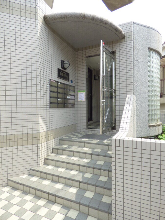 キレイなエントランス トーカンマンション須磨月見山