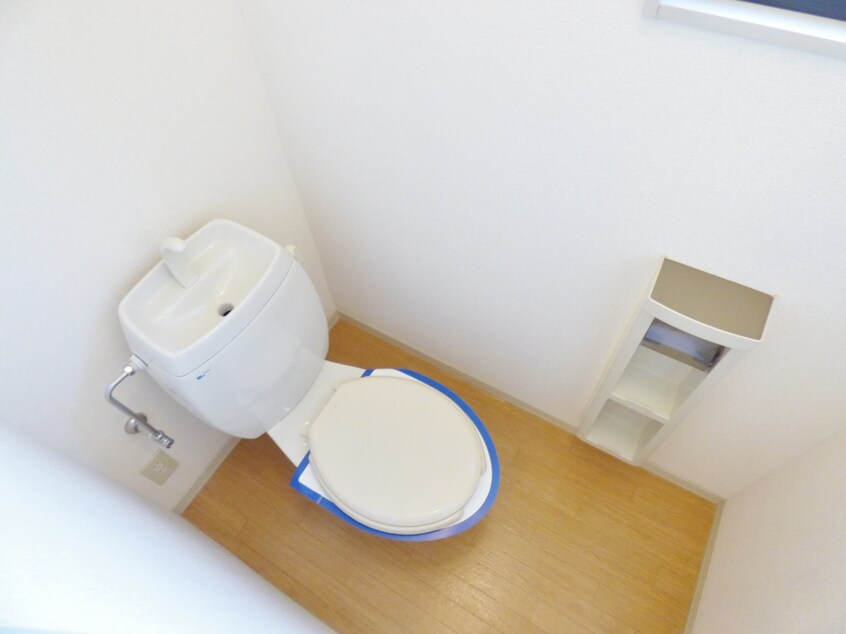 窓があり換気のよいトイレ ディアス須磨山手Ａ棟