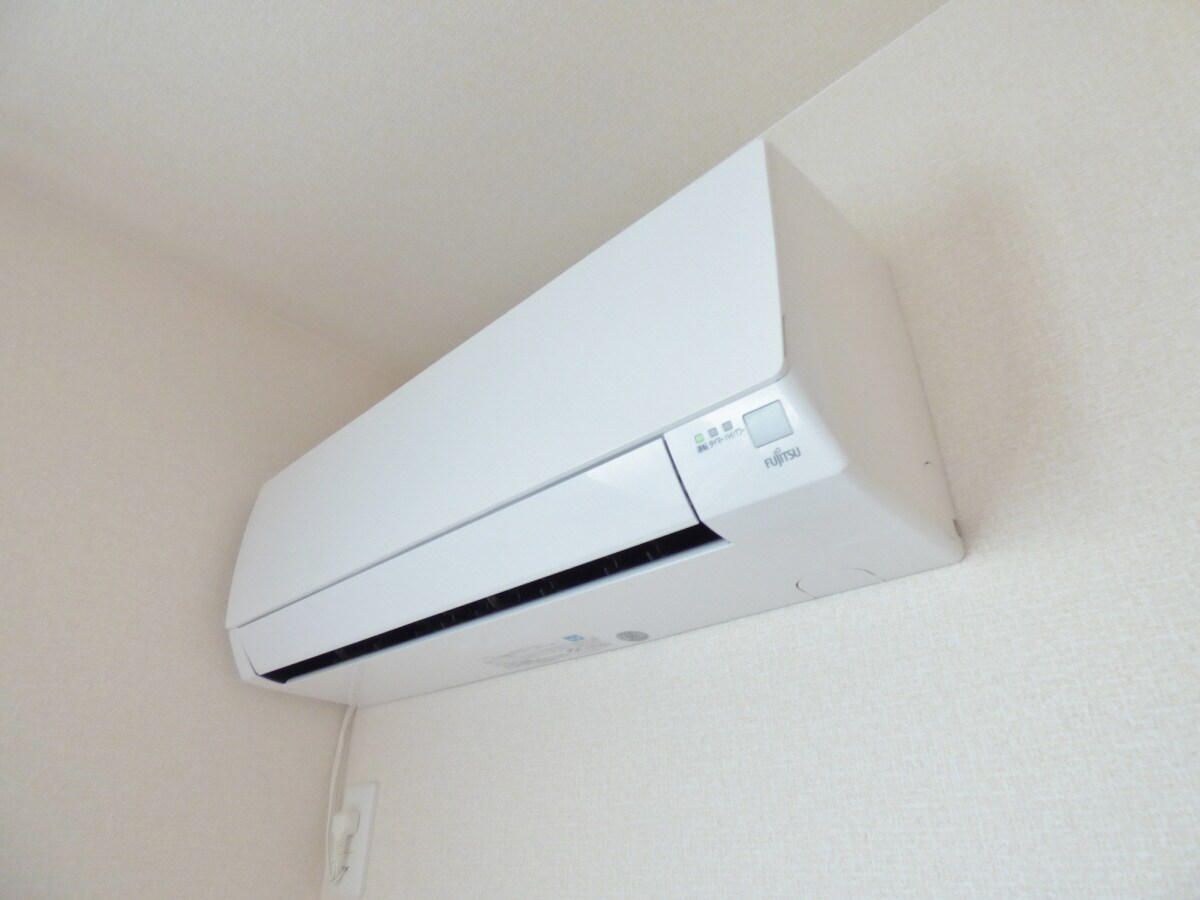 エアコン１基付 ブル・マリーノ衣掛