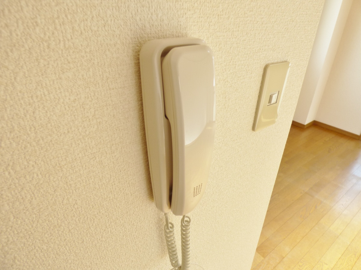 インターホン コーポラス栄里