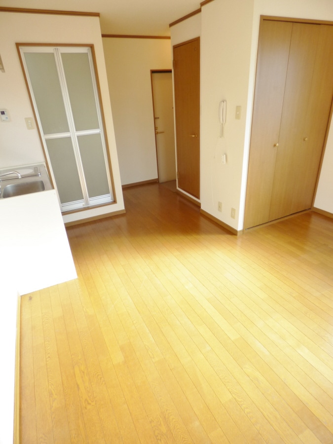 キレイな洋室 コーポラス栄里