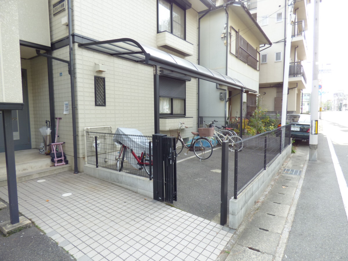 駐輪場 レクエード須磨