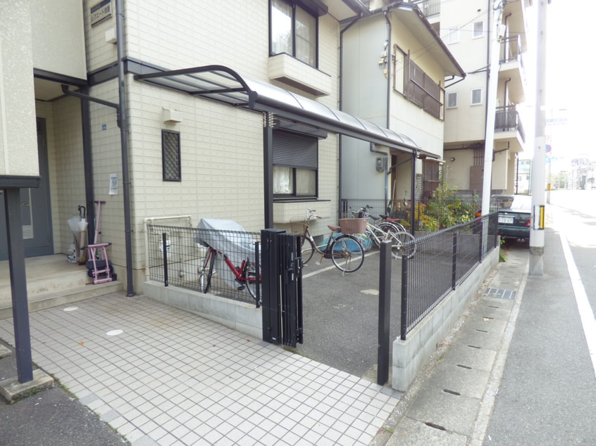 駐輪場 レクエード須磨