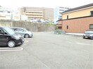広々とした敷地内駐車場 シェーンタール須磨