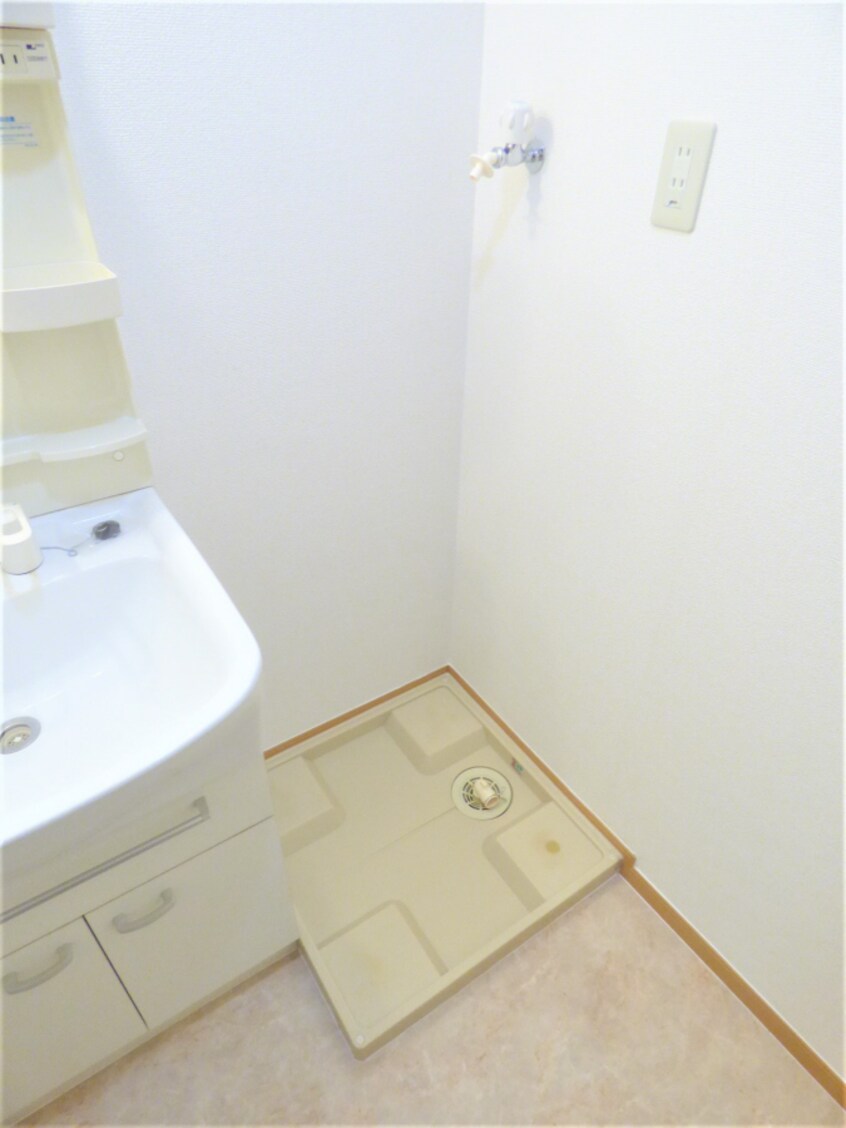 室内洗濯機置場 シェーンタール須磨