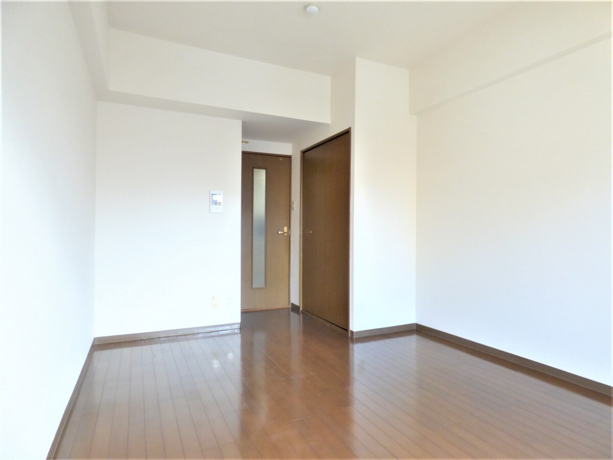 キレイなフローリング メゾン・ド・ヴィレ須磨