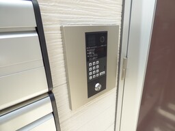 安心のオートロック完備