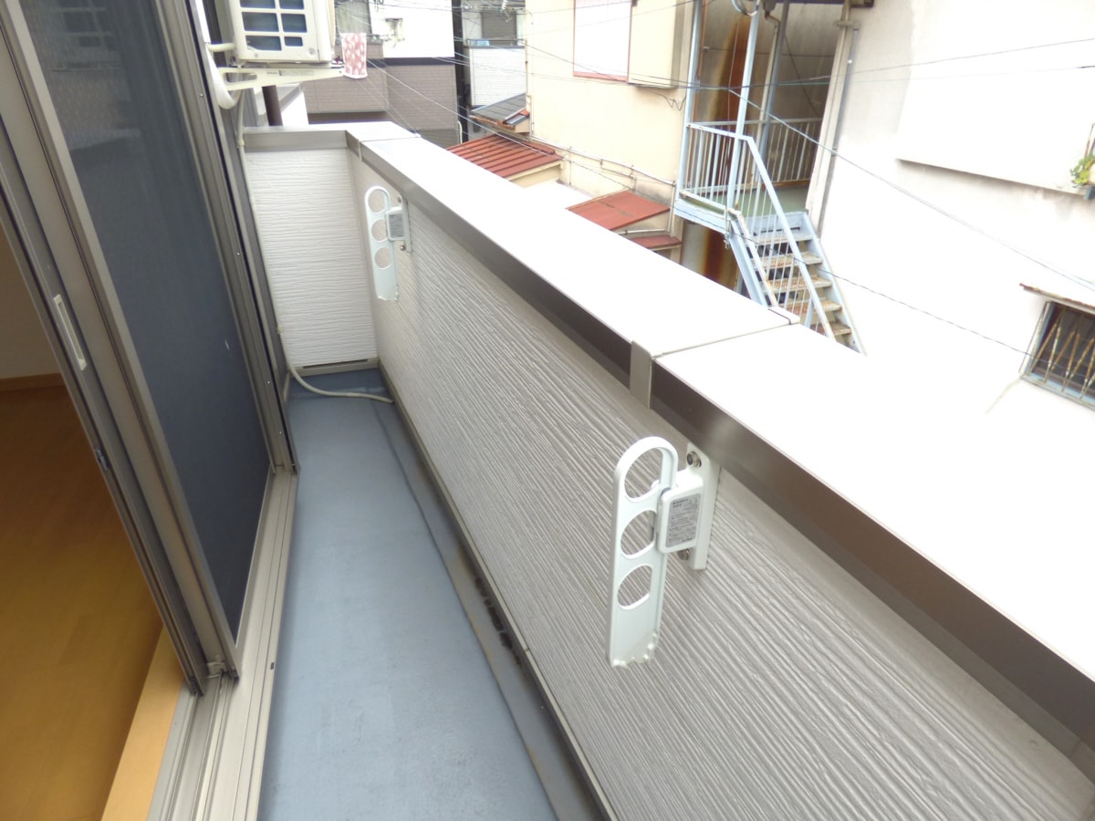 南東向きバルコニーで日当たり良好 ワコーレヴィアーノ須磨月見山本町