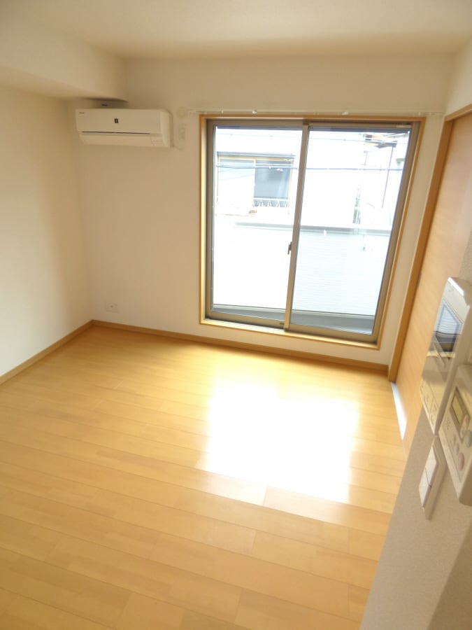 明るい洋室 ワコーレヴィアーノ須磨月見山本町