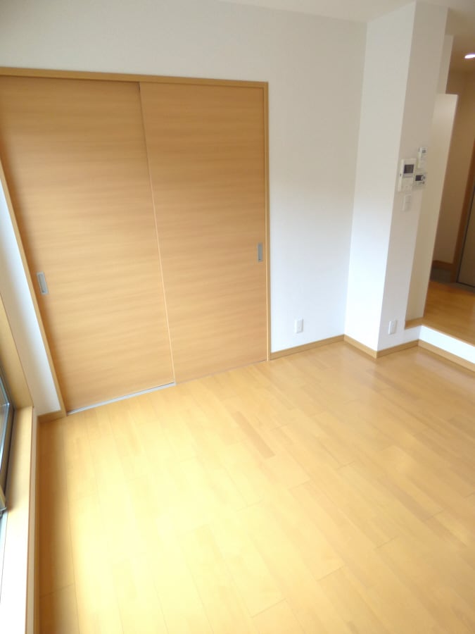 キレイな洋室 ワコーレヴィアーノ須磨月見山本町