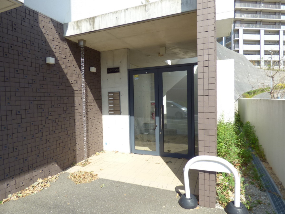 オシャレなエントランス 石井マンション