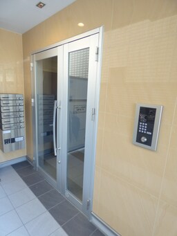 安心のオートロック完備