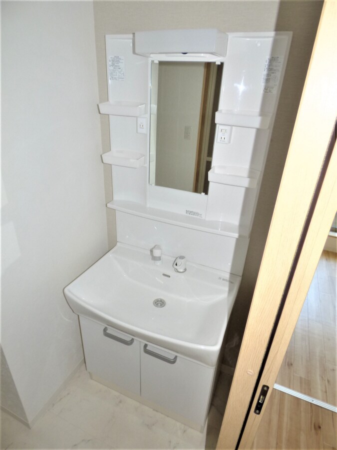 シャンプードレッサー ワコーレヴィータ神戸須磨浦通