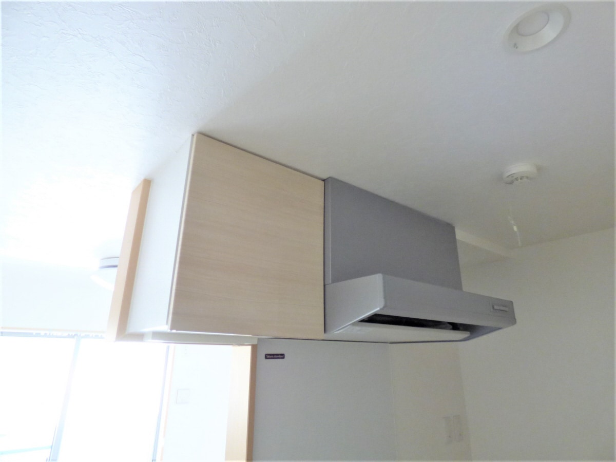 レンジフード＆キッチン収納 ワコーレヴィータ神戸須磨浦通