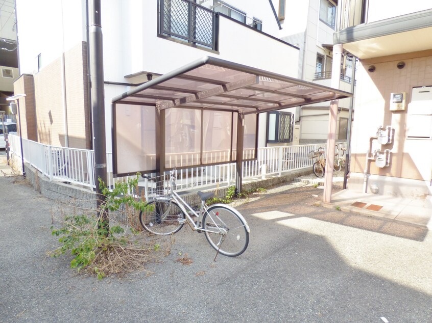 駐輪場 ドルフィン