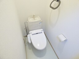 ウォシュレット付トイレ