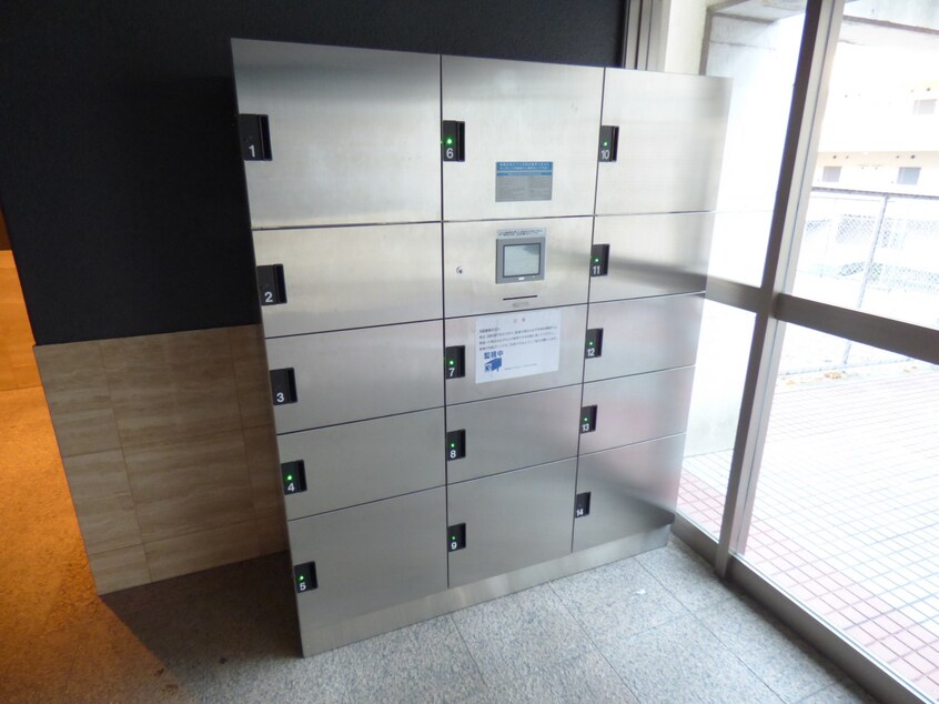 荷物がいつ届いても安心の宅配ボックス シティ南落合