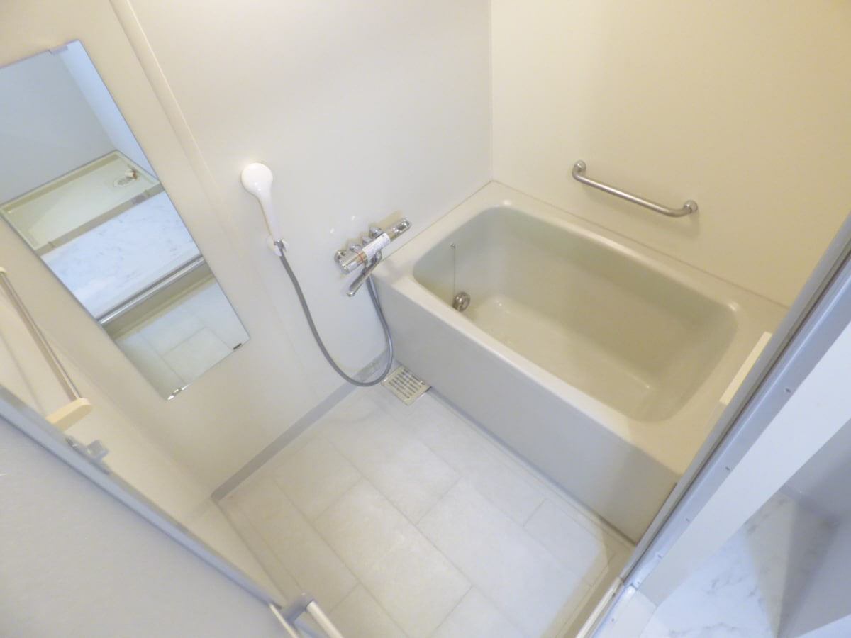 追い焚き機能付バス シティ南落合