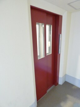 エレベーター完備