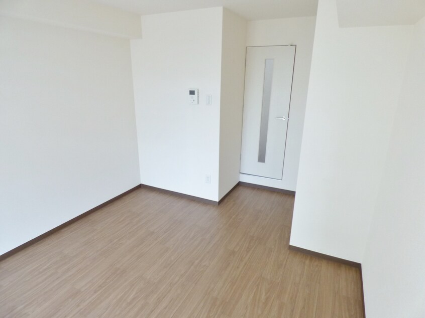 広々としたキレイな洋室 マ・メゾン・ド・スマ