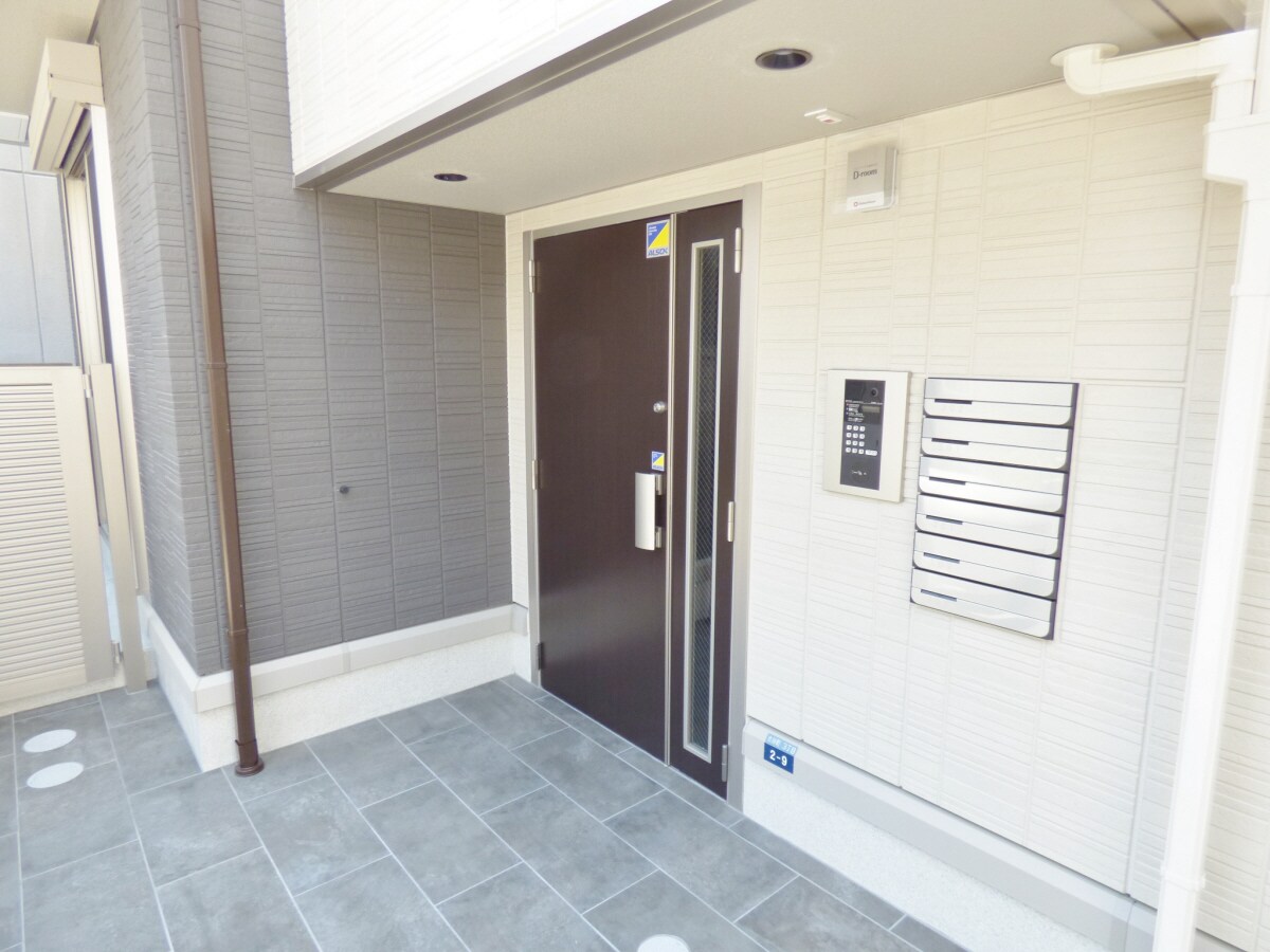 安心のオートロック完備 ＣＯＴＴＯＮ　ＰＬＡＣＥ