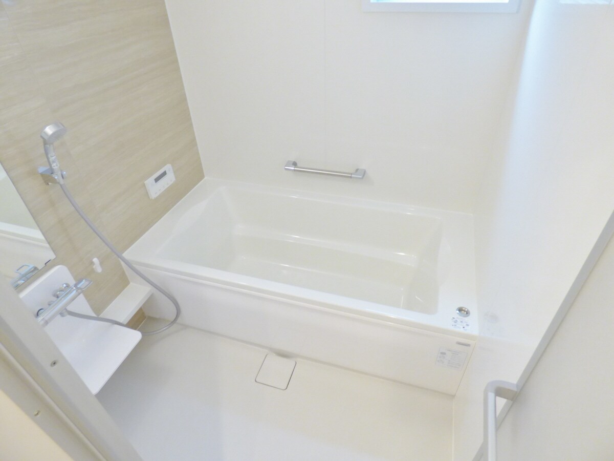 １坪タイプの追い焚き機能付バス ＣＯＴＴＯＮ　ＰＬＡＣＥ