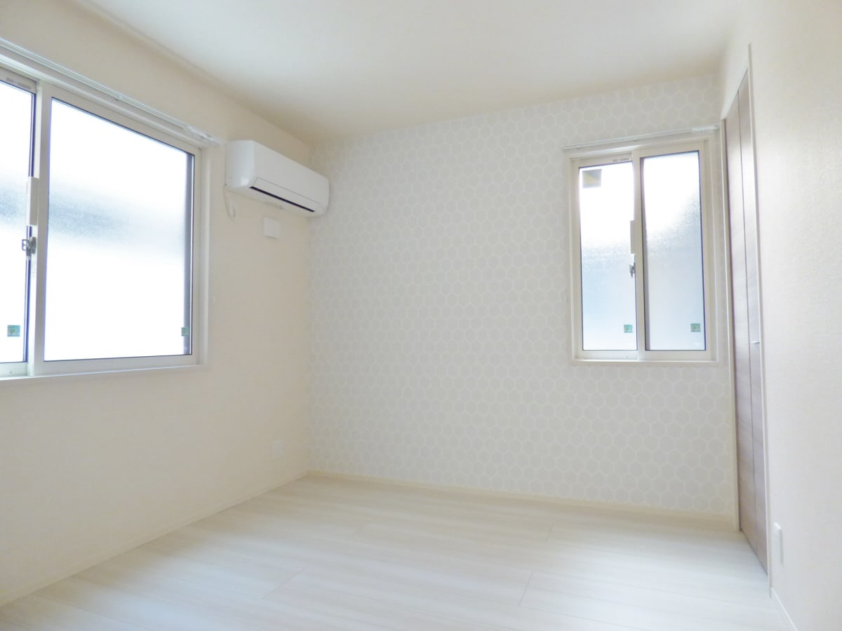 ２面採光で明るい洋室 ＣＯＴＴＯＮ　ＰＬＡＣＥ