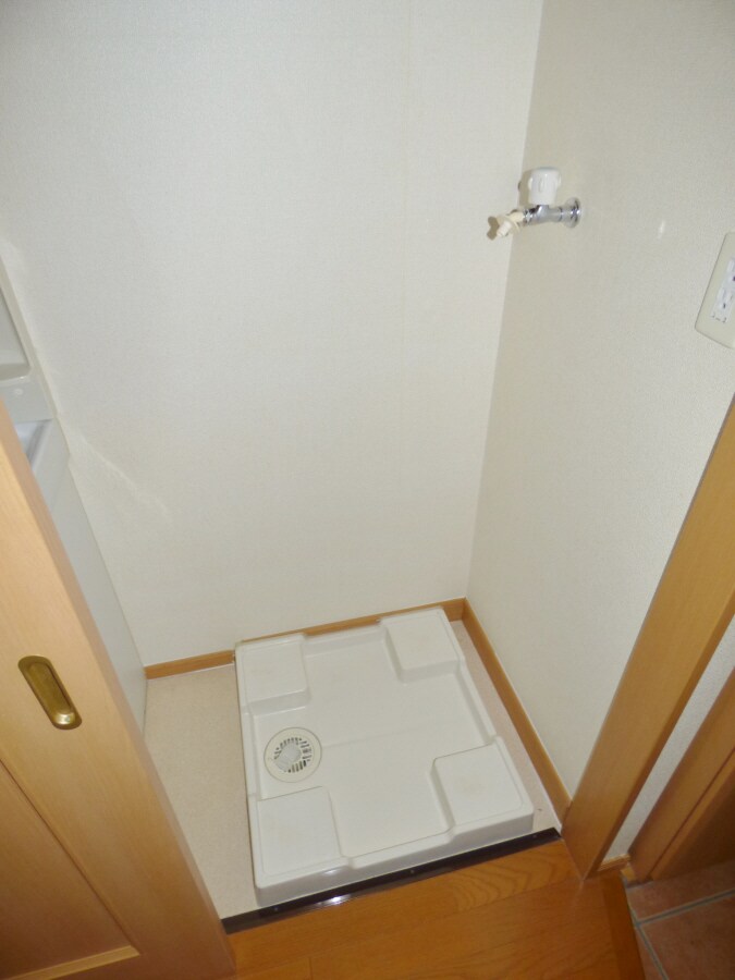 室内洗濯機置場 エル大田
