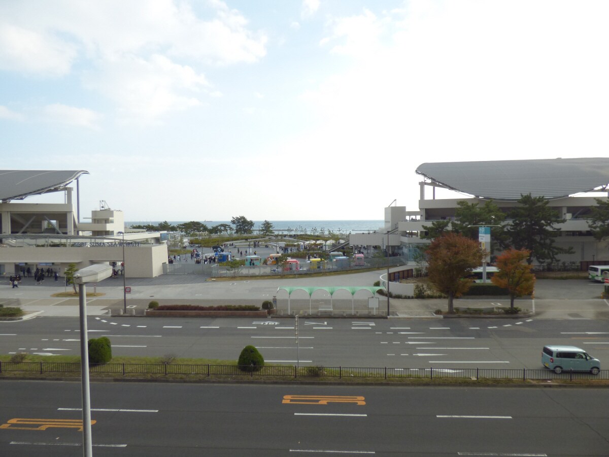 南向きバルコニーで須磨シーワールド一望 クレアドル須磨Ⅲ