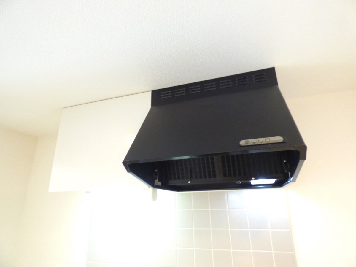 レンジフード＆キッチン収納 クレアドル須磨Ⅲ