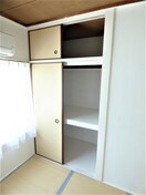 押入 離宮前町１丁目アパート