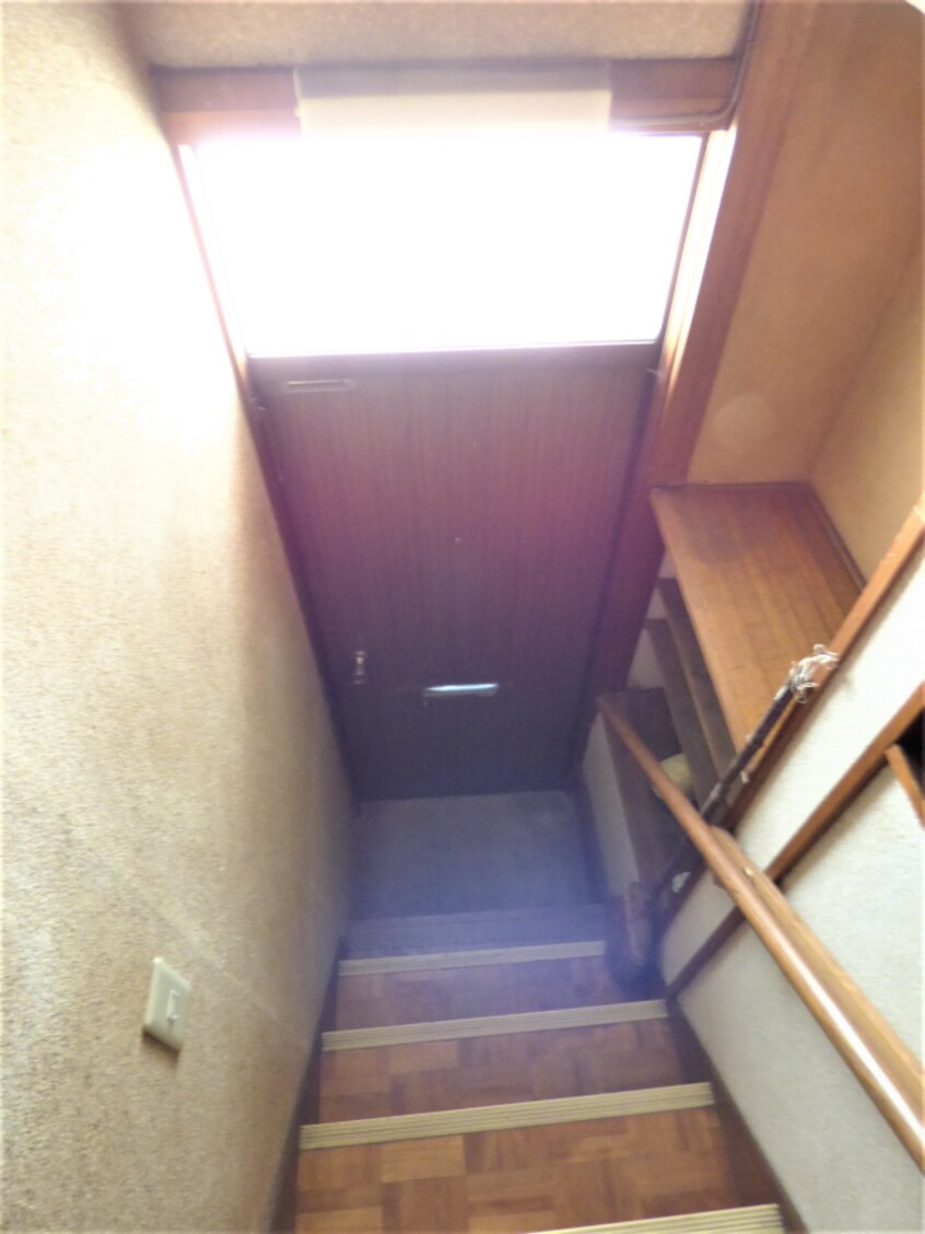 玄関 離宮前町１丁目アパート