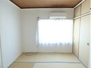 明るい和室 離宮前町１丁目アパート
